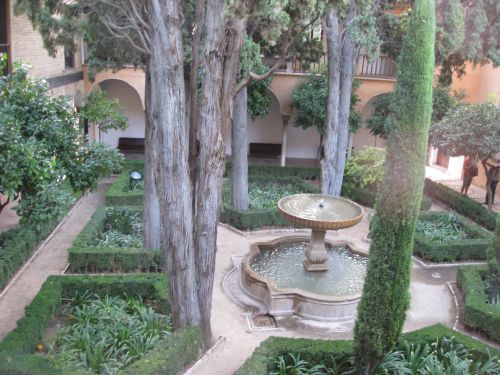 Foto 10d: Alhambra / Brunnen