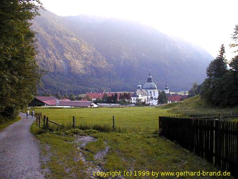 Picture 2: The monastery in Ettal