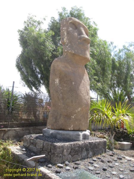 Foto 2: Escultura en el Parque de Piramides de Güímar