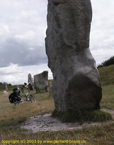 Foto 2: Der Steinkreis von Avebury / Stone Circle of Avebury