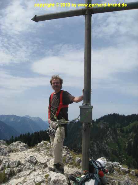 Picture 32: Ettaler Manndl, summit cross