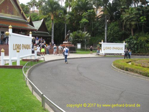 Bild 1: Der Eingang zum Loro Park in Puerto de la Cruz (Teneriffa)