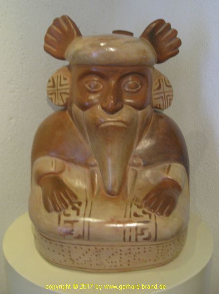 Bild 5: Bärtige Männer im Museum der Pyramiden von Güímar