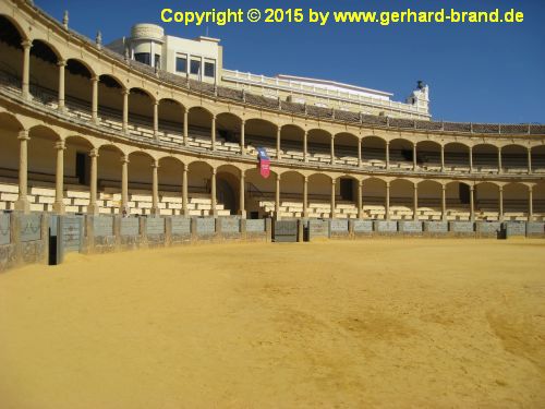 Foto 6: Stierkampfarena in Ronda / Rundblick